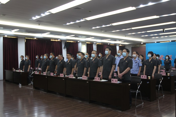 院干警唱国际歌（外网）.jpg