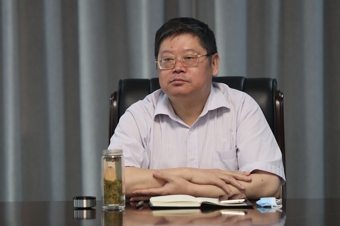 吕小武.jpg