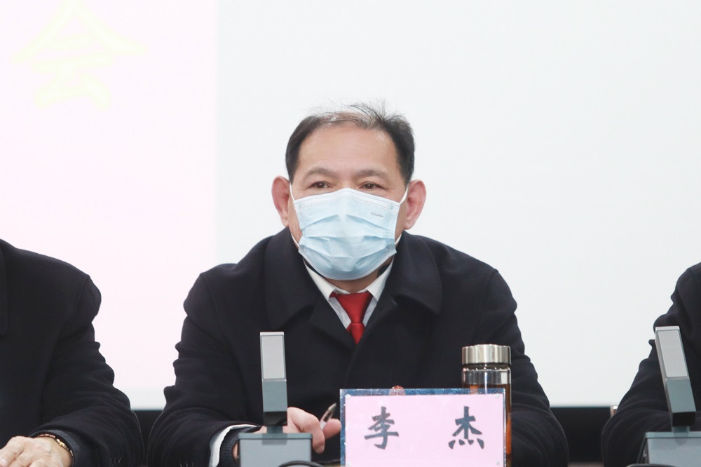 李杰.jpg